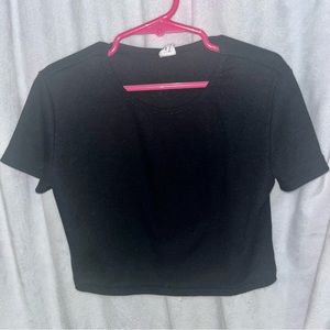 SHEIN girls 10, crop black rounded neck